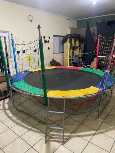Cama elástica pula pula