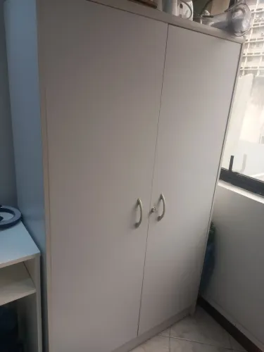 Armário de Escritório Alto 2 Portas com Chave - Ótimo Estado