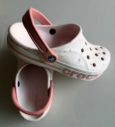 Crocs Flor de Cerejeira, edição especial