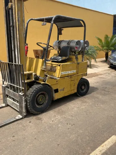 Empilhadeira repasse