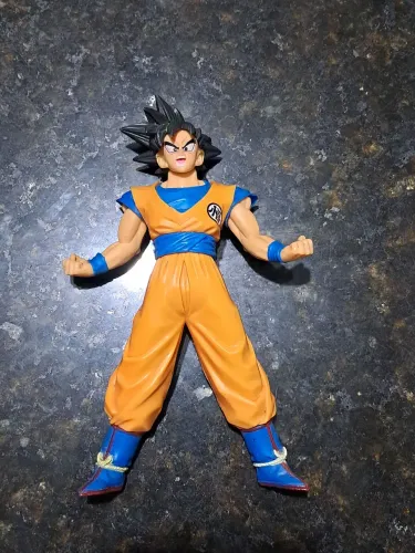goku dragon ball ( action figure articulada e estatua)