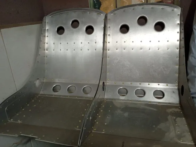 Bomber seats (assento de avião bombardeiro)