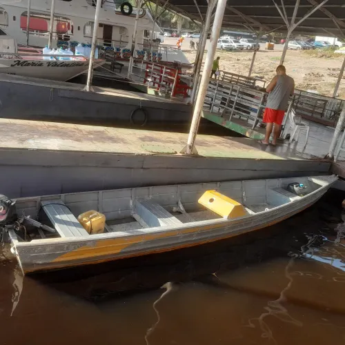 Bote de 6m com comando