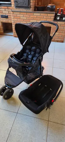 Carrinho de Bebê + Bebê Conforto Cosco Kids Toffy Duo 3 Rodas 0 a 15kg