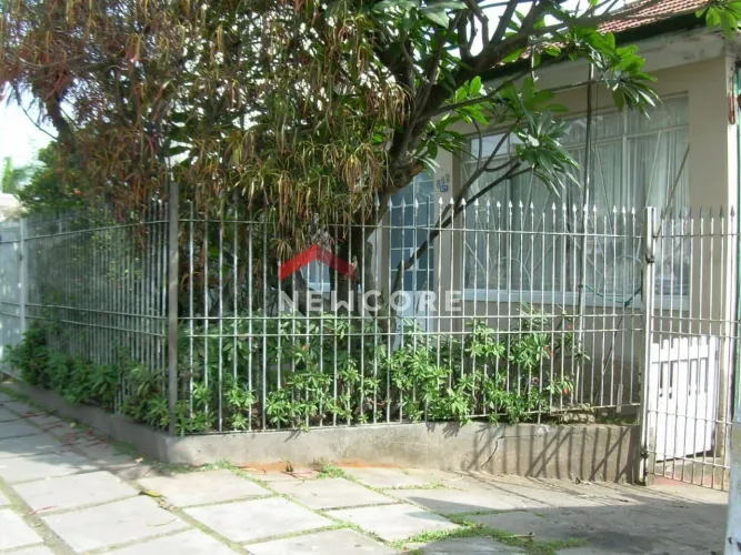 Casa em Rua Maria Amália Lopes Azevedo - Vila Albertina - São Paulo/SP