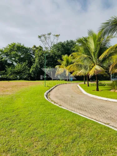 Terreno à Venda no Condomínio Villaggio Portofino - Praia da Mocóca - Caraguatatuba-SP