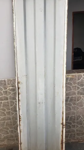 Portao 60 X 205 vendo ou troco 