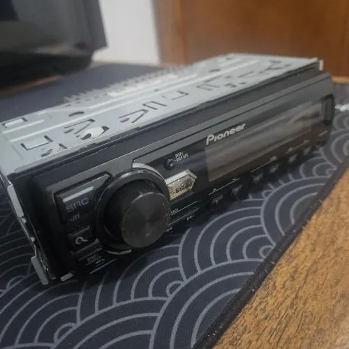 Rádio Pioneer MVH-98UB