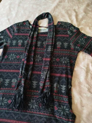 Vendo 2 vestidos um é 30 os 2 vendo por 50 vestidos tamanho G em ótimo estado.