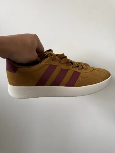Adidas court NOVO