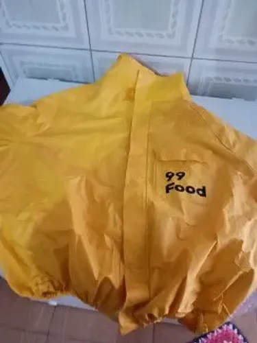 CAPA DE CHUVA 99
