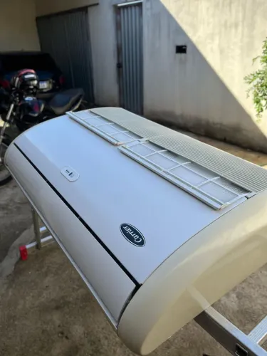 Evaporadora Carrier 24000 BTUs piso teto 