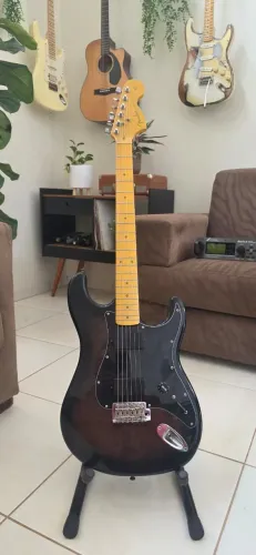 Guitarra Tagima Stratocaster T-735 Special Series Customizada