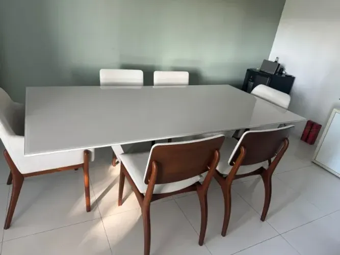 Mesa de jantar retangular 