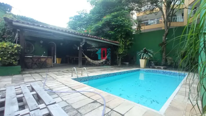Recreio dos Bandeirantes | Casa de Rua 6 quartos, sendo 4 suites