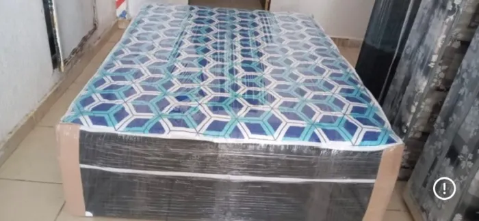 Entrega hoje camas casal espuma