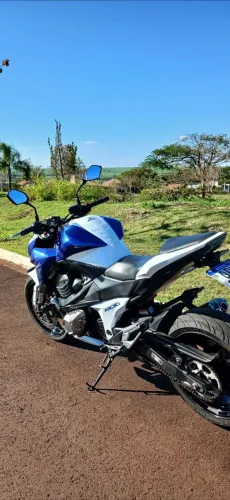 KAWASAKI Z800 AZUL 