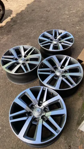 Rodas aro 18 Hilux