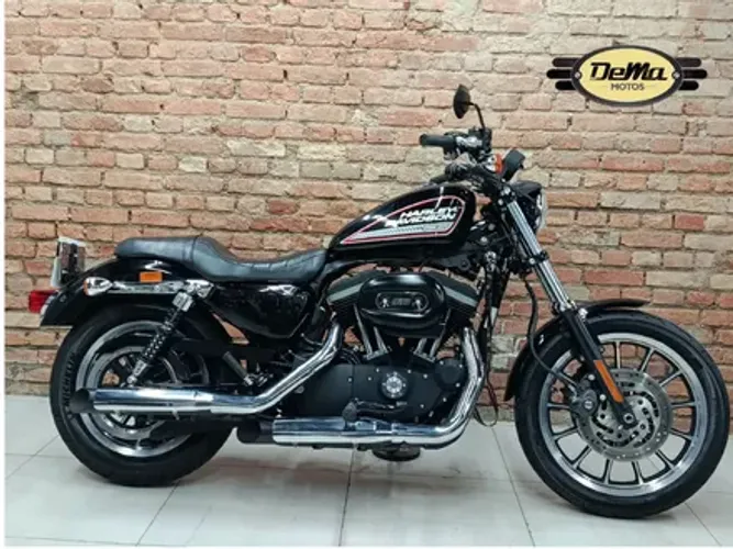 Harley-Davidson XL 883 R