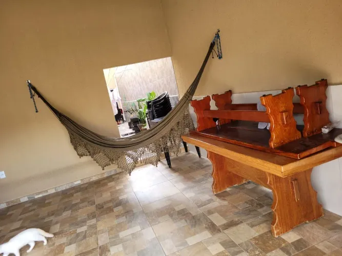 Vendo Casa com 5 quartos em Anápolis