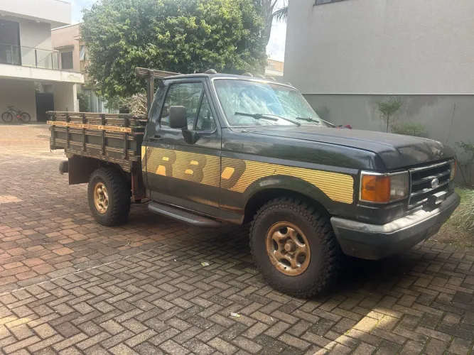 Ford F-1000 Super Diesel / Super Diesel Turbo 1994