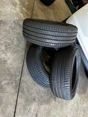 Pneus 