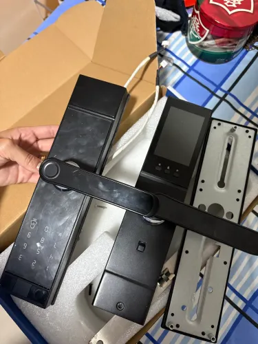 Vendo Fechadura Digital Wi-fi Tuya Biometria Eletronica Com Câmera