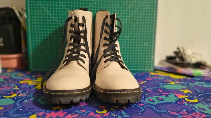 Bota Urban Flowers Off White - Tam. 40