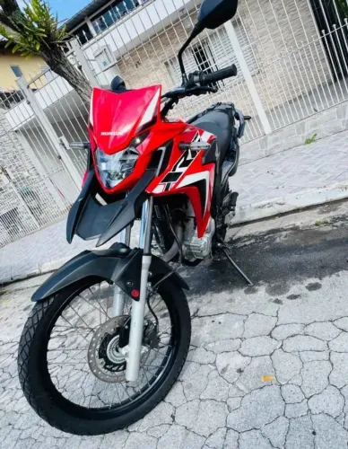 XRE 300