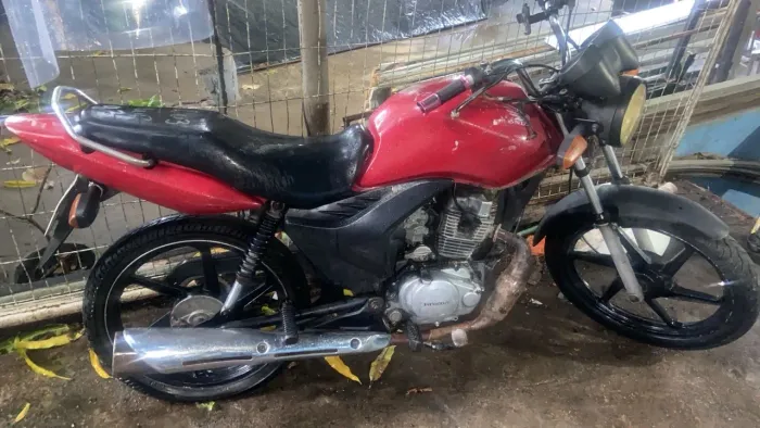 Vendo moto Honda / CG 125 FAN ES