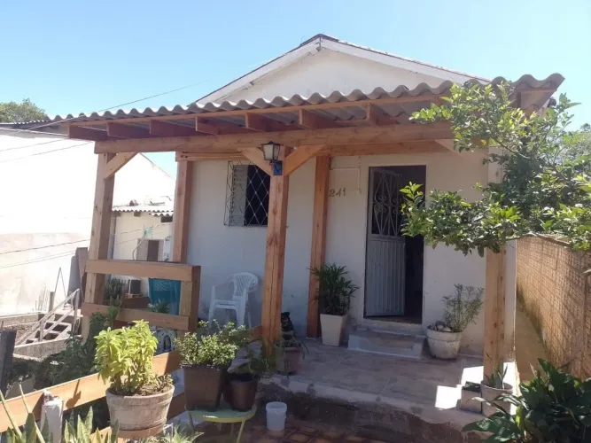 Casa dois quartos lomba do pinheiro.