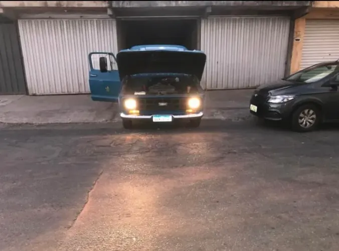 Chevrolet C-10 2.5/4.1 1981