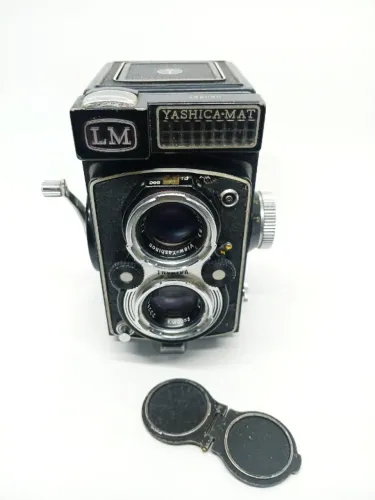 Câmera Fotográfica Yashica Mat-LM (Light Meter) 1958
