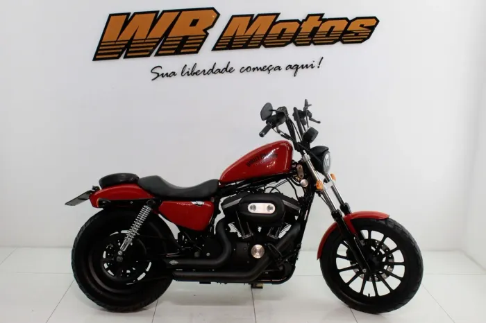 HARLEY-DAVIDSON SPORTSTER XL 883 R