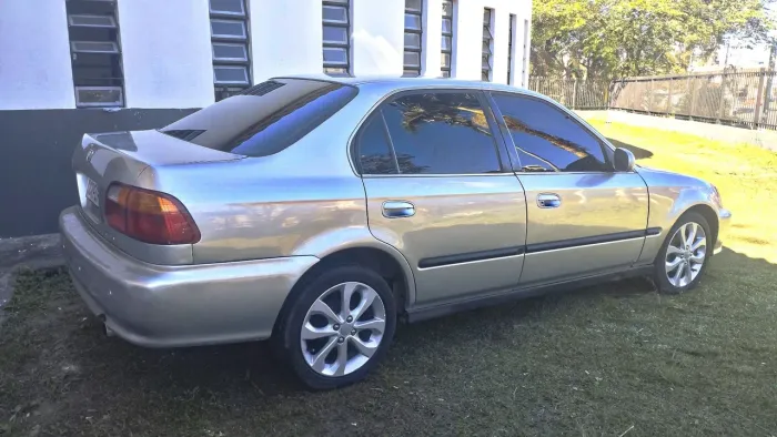 Honda Civic Sedan LX 1.6 16V Aut. 4P 1999