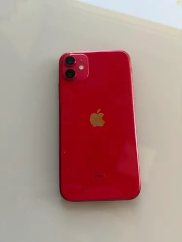 Iphone 11 - Red
