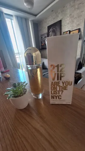 Perfume 212 VIP