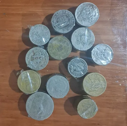 Lote com 1.350 Moedas Antigas