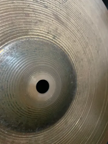 Hi Hat Sabian B8 14? (usado)