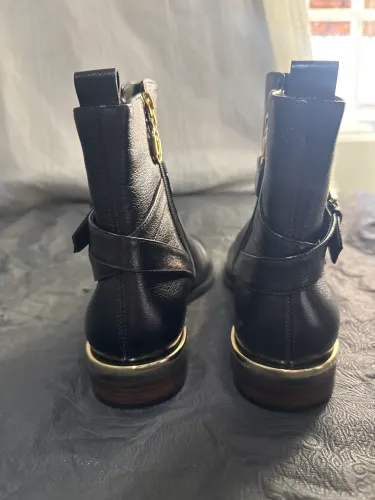 Bota cano curto feminino