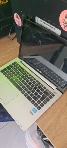 Notebook ASUS VivoBook S400CA Touch i5 6GB RAM HD 466GB - Leia a descrição