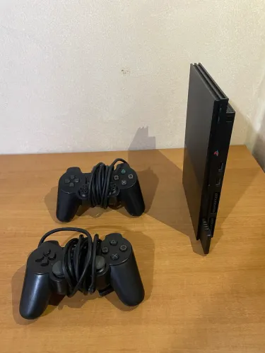 PlayStation 2 - usado - acompanha 2 controles - cabo HDMI original - cabo de força 