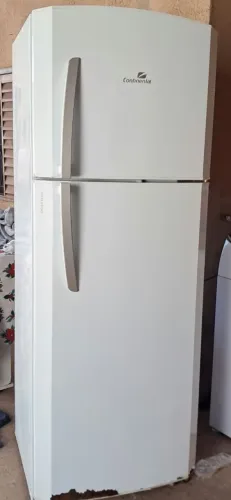 Geladeira com defeito