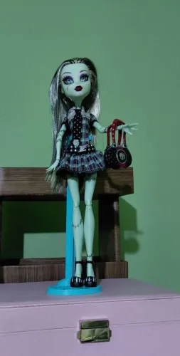 Boneca Monster High Frankie Básica