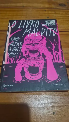 O Livro Maldito - Editora Planeta