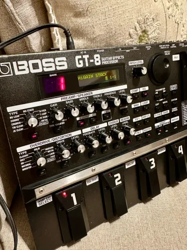 Pedaleira de guitarra Boss GT8