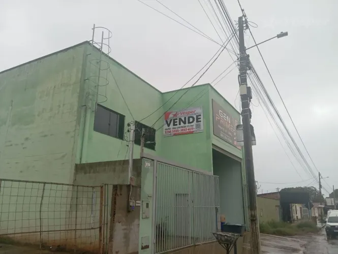 Pavilhão/Galpão Salão Comercial em Setor Cora Coralina, Goianira/GO