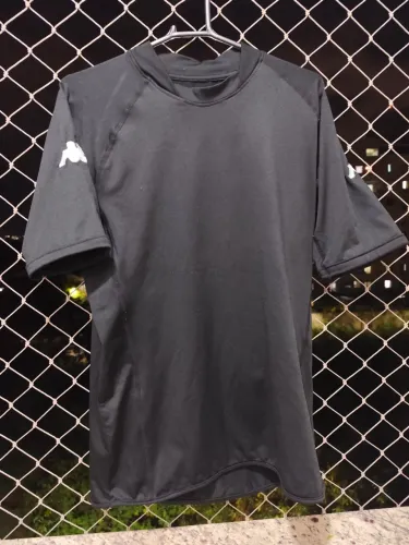 Camisa Kappa Preta Original - estilo treino / segunda pele. 