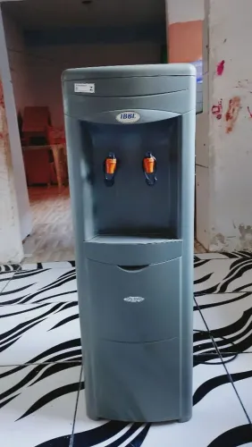 BEBEDOURO SEMI NOVO 