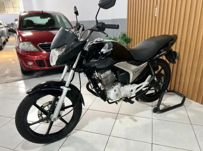 MOTO CG150 TITAN 200,00 SEMANAIS 